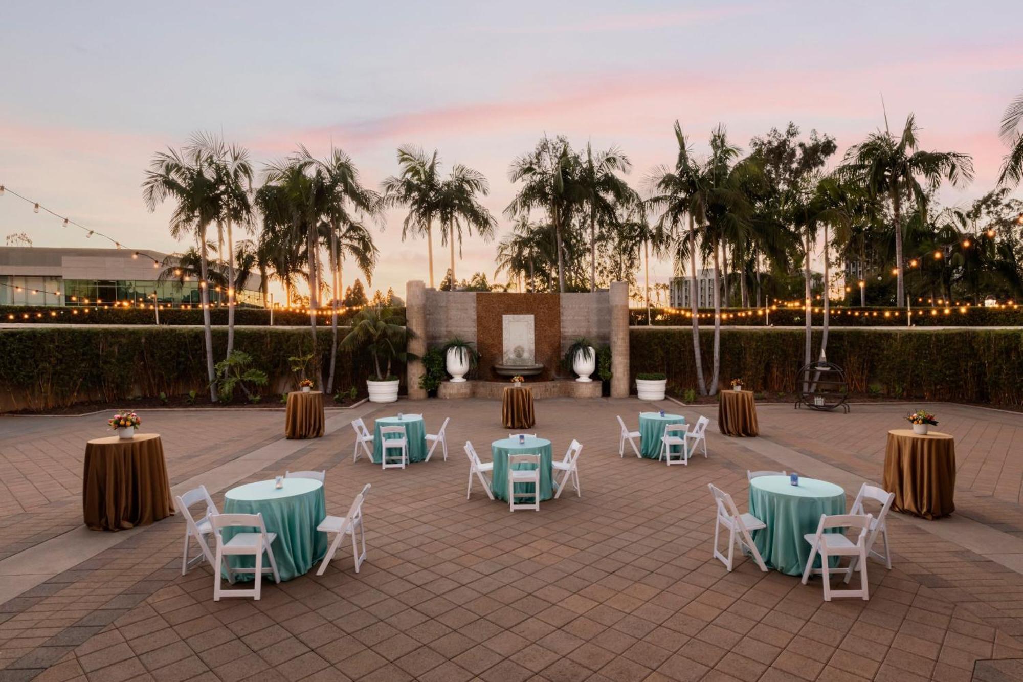 Renaissance Newport Beach Hotel Exteriér fotografie